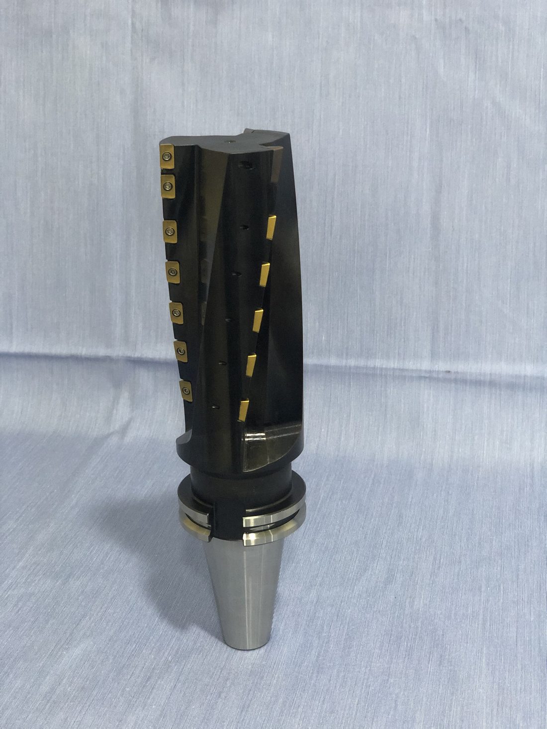Shoulder end mill with coated inserts